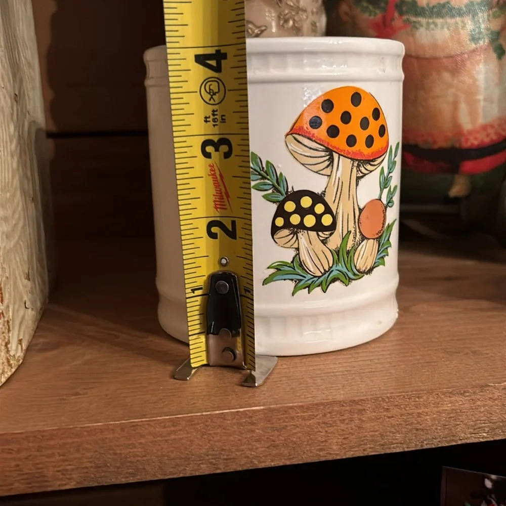 Ceramic  4” Canister Merry Mushroom 1982 by Sears - Picture 2 of 10